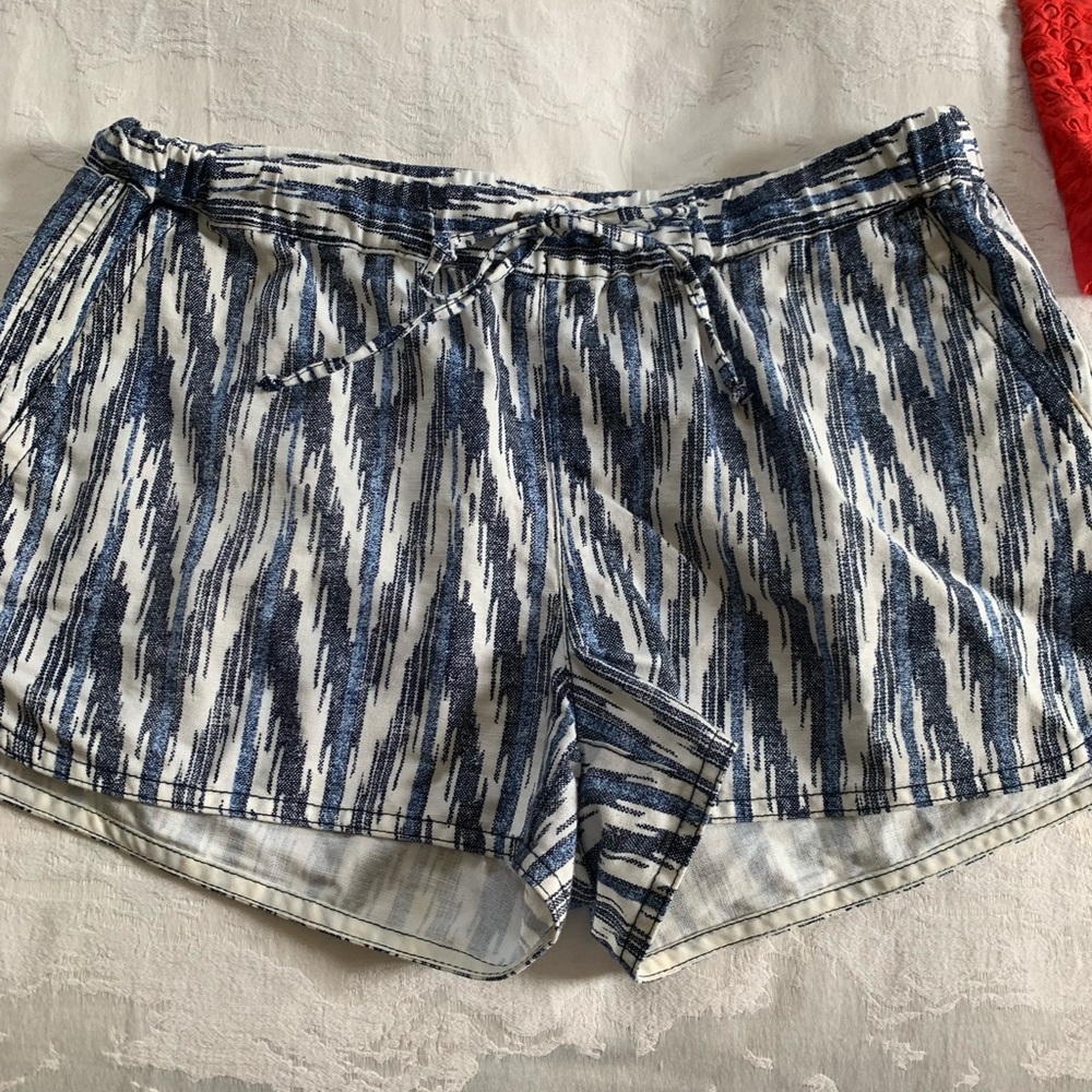 Super cute Ikat print J.Crew shorts.